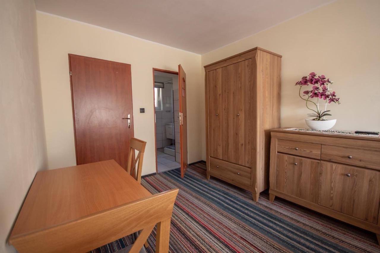 Na Szlaku Appartement Krzeszow  Buitenkant foto