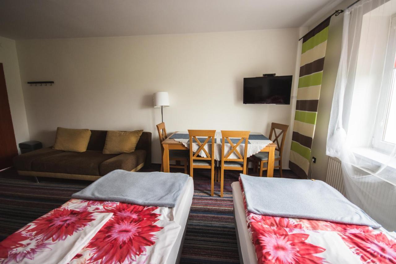 Na Szlaku Appartement Krzeszow  Buitenkant foto